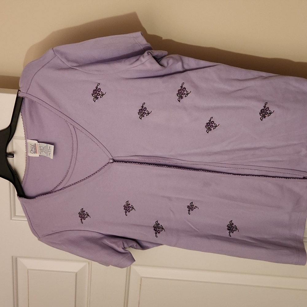 Women's layerd look blouse. Size L.
